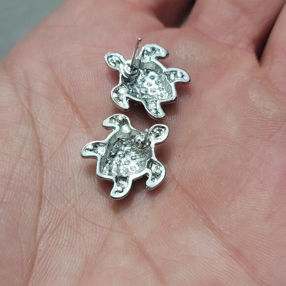 Women's Blue CZ Turtle Stud Pierced Earrings - Picture 4 of 6